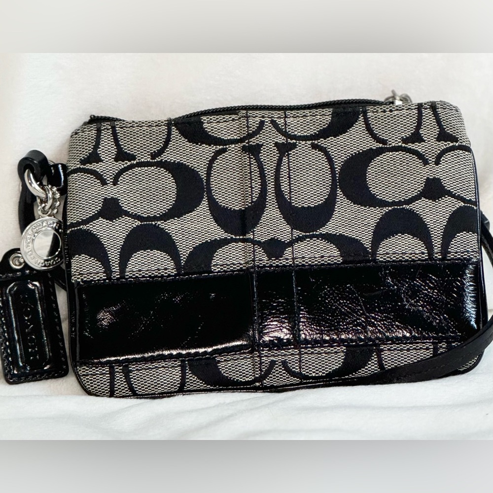 Coach Signature Wristlet (Pre-Loved)